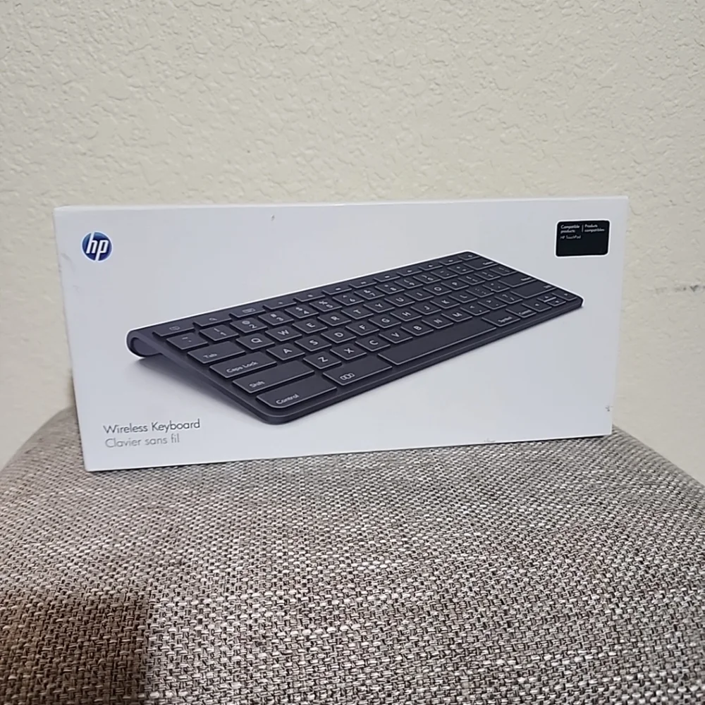 HP Touchpad Wireless Bluetooth Keyboard FB344AA#AC3 Black